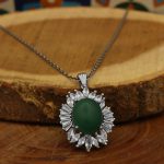 گردنبند یشم نقره زنانه طرح مهتاب - Image 2