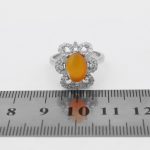 انگشتر عقیق سرخ یمنی نقره زنانه طرح نیلوفر - Image 4