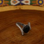 انگشتر عقیق مشکی نقره زنانه طرح فائزه - Image 2