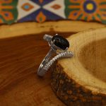 انگشتر عقیق مشکی نقره زنانه طرح فائزه - Image 3