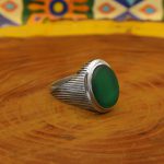 انگشتر عقیق سبز نقره دست ساز مردانه طرح قطیف + حرز امام جواد (ع) - Image 2