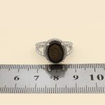 انگشتر عقیق مشکی نقره زنانه طرح ثریا + حرز امام جواد (ع) + آیت الکرسی - Image 4