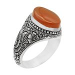 انگشتر عقیق سرخ یمنی نقره مردانه دست ساز طرح قلم زنی مینیاتوری غالب