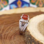 انگشتر عقیق سرخ یمنی نقره زنانه طرح فرانسیس - Image 3