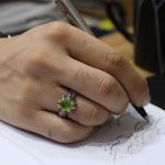 انگشتر زبرجد الماس تراش نقره مردانه دست ساز طرح صالح - Image 5