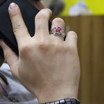 انگشتر یاقوت سرخ الماس تراش نقره مردانه دست ساز طرح هیوا - Image 4