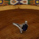 انگشتر یاقوت کبود الماس تراش نقره زنانه طرح فائزه - Image 3