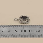 گردنبند گارنت الماس تراش نقره زنانه طرح بابونه - Image 4