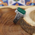 انگشتر عقیق سبز نقره مردانه طرح شریف - Image 3