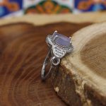 انگشتر عقیق کبود یمنی نقره زنانه طرح رائده - Image 2