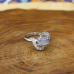 انگشتر عقیق کبود یمنی نقره زنانه طرح راغبه - Image 2