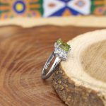 انگشتر زبرجد الماس تراش نقره زنانه طرح روشن - Image 2