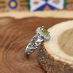 انگشتر زبرجد الماس تراش نقره زنانه طرح رویا - Image 3