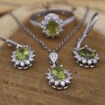 نیم ست زبرجد الماس تراش نقره زنانه طرح راوک - Image 2