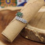 انگشتر زمرد الماس تراش نقره زنانه طرح کمند - Image 2