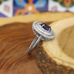 انگشتر یاقوت کبود الماس تراش نقره زنانه طرح صالحه - Image 2