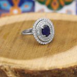 انگشتر یاقوت کبود الماس تراش نقره زنانه طرح صالحه - Image 3