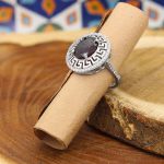 انگشتر گارنت نقره زنانه طرح ورساچه - Image 3