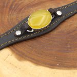 دستبند نقره چرم طبیعی مشکی طرح انتظار با نگین عقیق شرف الشمس + حکاکی - Image 2