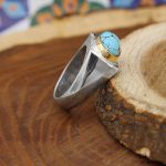 انگشتر فیروزه نیشابوری نقره مردانه دست ساز طرح زادان - Image 2