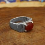 انگشتر عقیق سرخ یمنی نقره مردانه طرح نیکان - Image 3