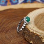 انگشتر عقیق سبز نقره زنانه طرح هدیه - Image 3