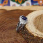 انگشتر یاقوت کبود الماس تراش نقره زنانه طرح بالجا - Image 2