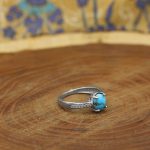 انگشتر فیروزه نیشابوری نقره زنانه طرح بشری - Image 2