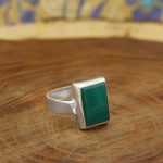 انگشتر عقیق سبز نقره دست ساز مردانه و زنانه طرح فربد + حرز امام جواد (ع) - Image 2