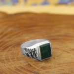 انگشتر عقیق سبز نقره دست ساز مردانه طرح فرید + حرز امام جواد (ع) - Image 3