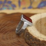 انگشتر عقیق سرخ نقره دست ساز مردانه و زنانه طرح فربد + حرز امام جواد (ع) - Image 2