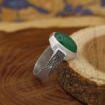 انگشتر عقیق سبز نقره دست ساز مردانه طرح ساعد + حرز امام جواد (ع) - Image 2