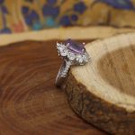 انگشتر آمیتیست الماس تراش نقره زنانه طرح فرشته - Image 3