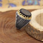 انگشتر عقیق مشکی نقره مردانه طرح مالک + حرز امام جواد (ع) + آیت الکرسی - Image 2