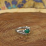 انگشتر عقیق سبز نقره زنانه طرح شادی - Image 3