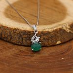 گردنبند عقیق سبز نقره زنانه طرح شکر - Image 3