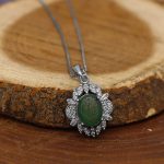 گردنبند عقیق سبز نقره زنانه طرح کیانا + حکاکی آیه من یتق الله - Image 3