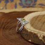 انگشتر زبرجد الماس تراش نقره زنانه طرح هاله - Image 2