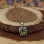 گردنبند زبرجد الماس تراش نقره زنانه طرح پروانه - Image 3