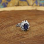 انگشتر یاقوت کبود الماس تراش نقره زنانه طرح سینره - Image 3