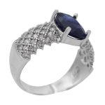 انگشتر یاقوت کبود الماس تراش نقره زنانه طرح فرح 2