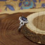 انگشتر یاقوت کبود الماس تراش نقره زنانه طرح تی تی - Image 3