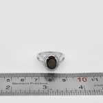 انگشتر عقیق مشکی نقره زنانه طرح محبوبه + حرز امام جواد (ع) + آیت الکرسی - Image 4