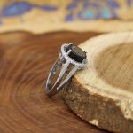 انگشتر عقیق مشکی نقره زنانه طرح محبوبه + حرز امام جواد (ع) + آیت الکرسی - Image 2