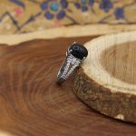 انگشتر عقیق مشکی نقره زنانه طرح سیتا - Image 3