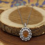 گردنبند عقیق پرتقالی یمنی نقره زنانه طرح رها - Image 3