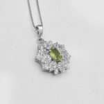 گردنبند زبرجد الماس تراش نقره زنانه طرح اسما - Image 3