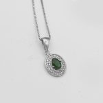 گردنبند زمرد زامبیا الماس تراش نقره زنانه طرح یاسمن - Image 2