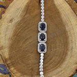 دستبند یاقوت کبود الماس تراش نقره زنانه طرح شکیلا - Image 2