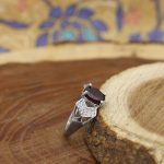 انگشتر گارنت الماس تراش نقره زنانه طرح خاطره - Image 2